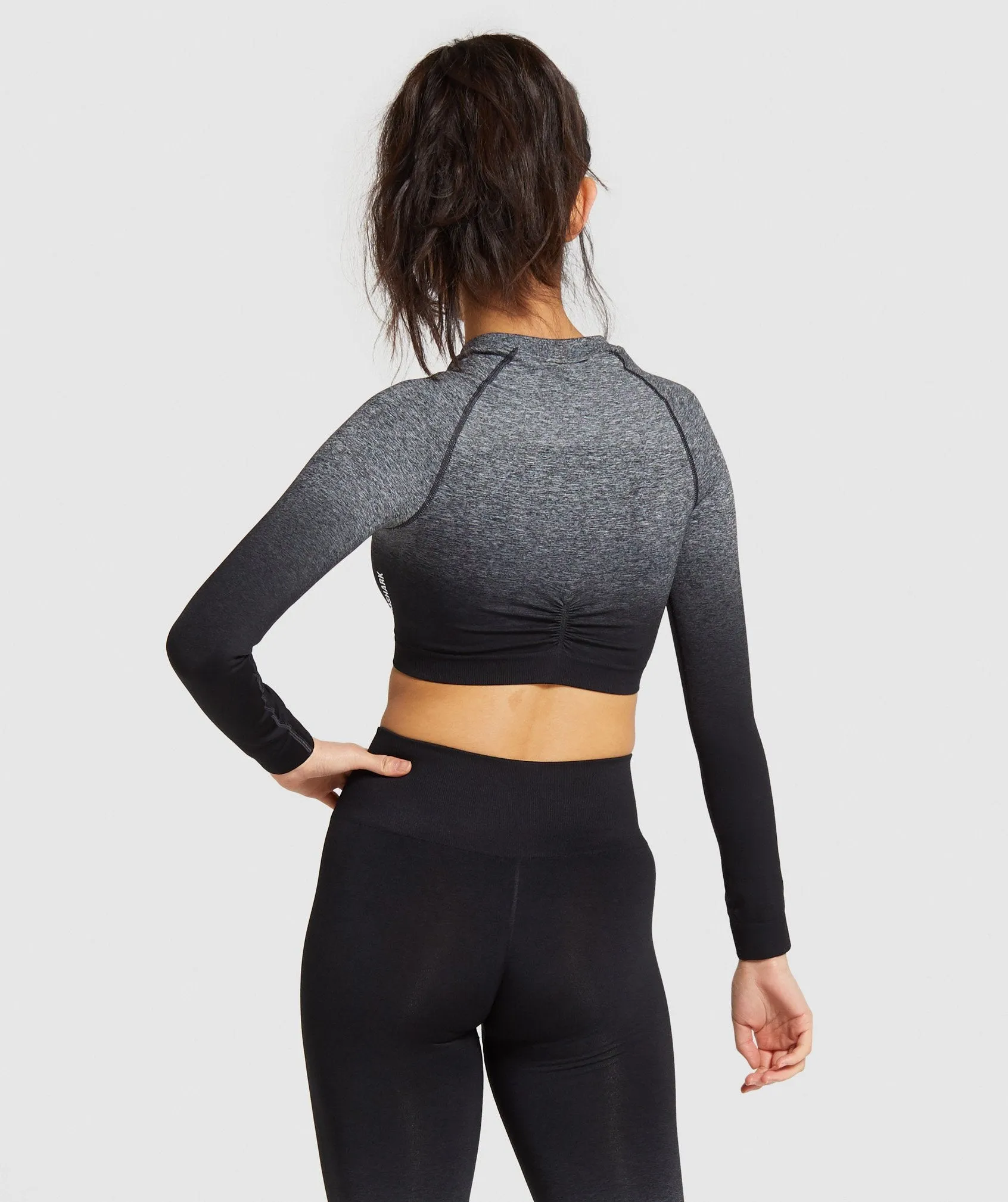 Gymshark Adapt Ombre Seamless Long Sleeve Crop Top - Black/Black Marl
