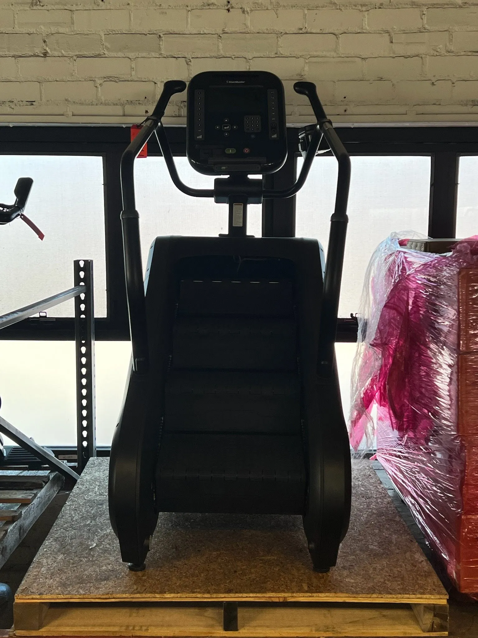 StairMaster 4 Series 4G Compact StepMill w/ 10" Non-Touch LCD - Return