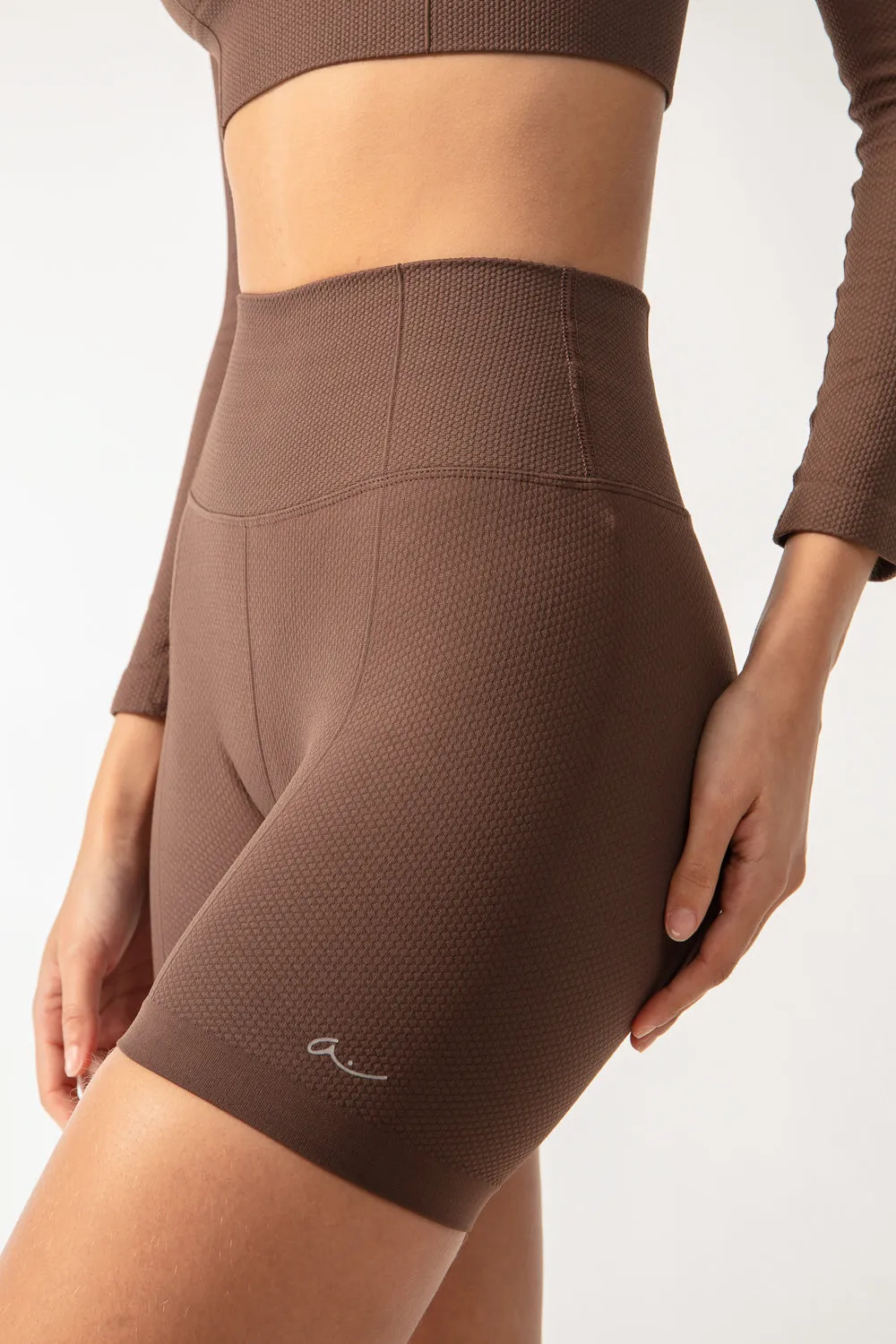 TERRA Shorts - Mocha