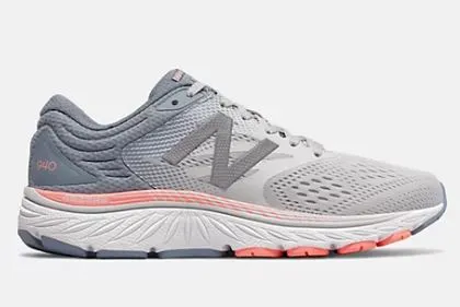 W New Balance 940 v4